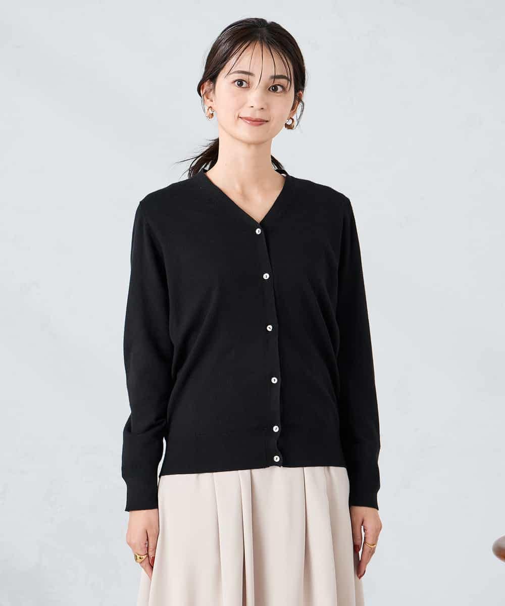 K2CAD41049 a.v.v(アー・ヴェ・ヴェ) 【洗える】Vネック美ラクるカーディガン レッド