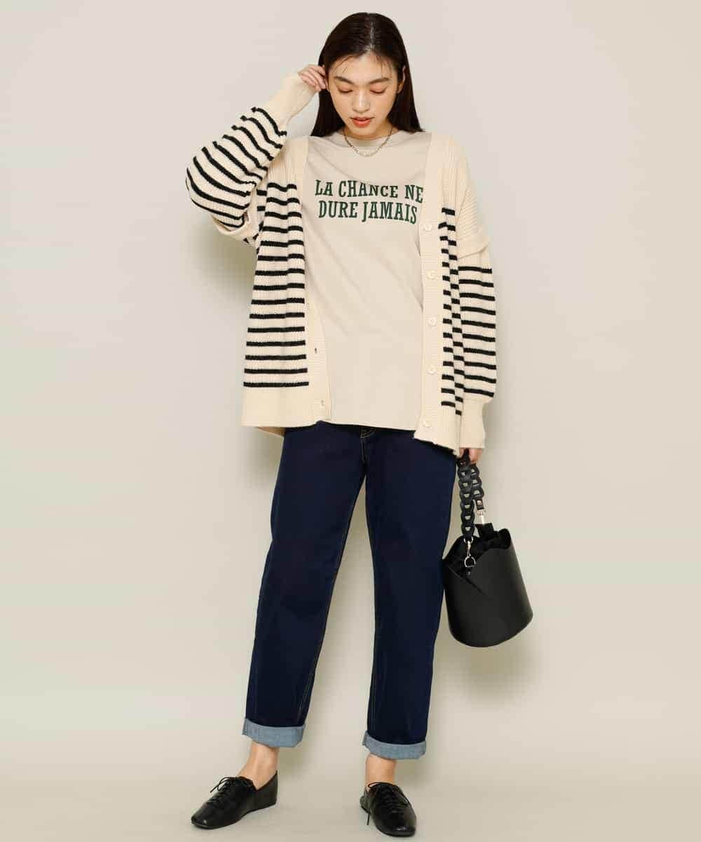 model:H168 B80 W58 H84 size:38
新作アイテムのご紹介です。
袖取り外し＆前後2WAYで着回せるマルチWAYカーディガンが登場しました。
ボーダー柄がウィンターマリンスタイルのイメージにぴったりです◎
長め丈でお尻周りをすっぽりと覆うので、パンツスタイルでマニッシュにまとめるのもおすすめです。
お袖の取り外し可能なところがうれしいポイントで、春先までシーズン通して長くお召いただけます！
前後着用可能なので、コーディネートに合わせて着回しも自由です♪

チェックはこちらから！