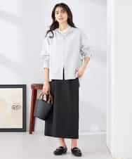 K2CED04054 a.v.v(アー・ヴェ・ヴェ) バックフレアダンボールパーカー ネイビー