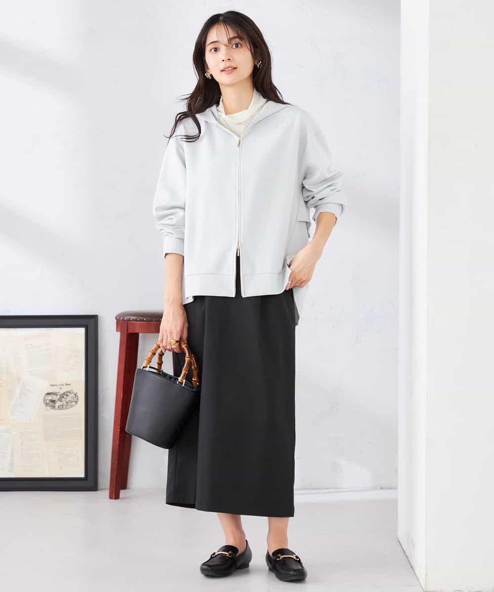 K2CED04054 a.v.v(アー・ヴェ・ヴェ) バックフレアダンボールパーカー ネイビー