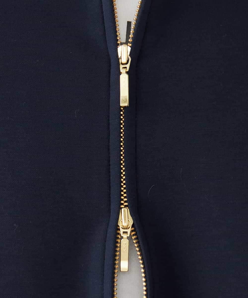 K2CED04054 a.v.v(アー・ヴェ・ヴェ) バックフレアダンボールパーカー ネイビー