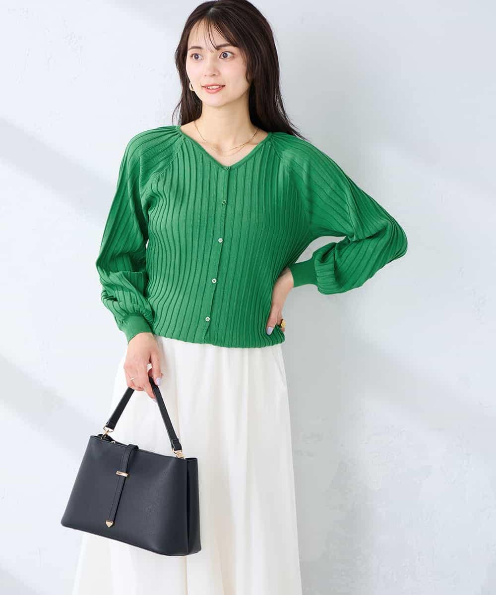 K2CFD06054 a.v.v(アー・ヴェ・ヴェ) プリーツ編みVネックニットカーディガン グリーン