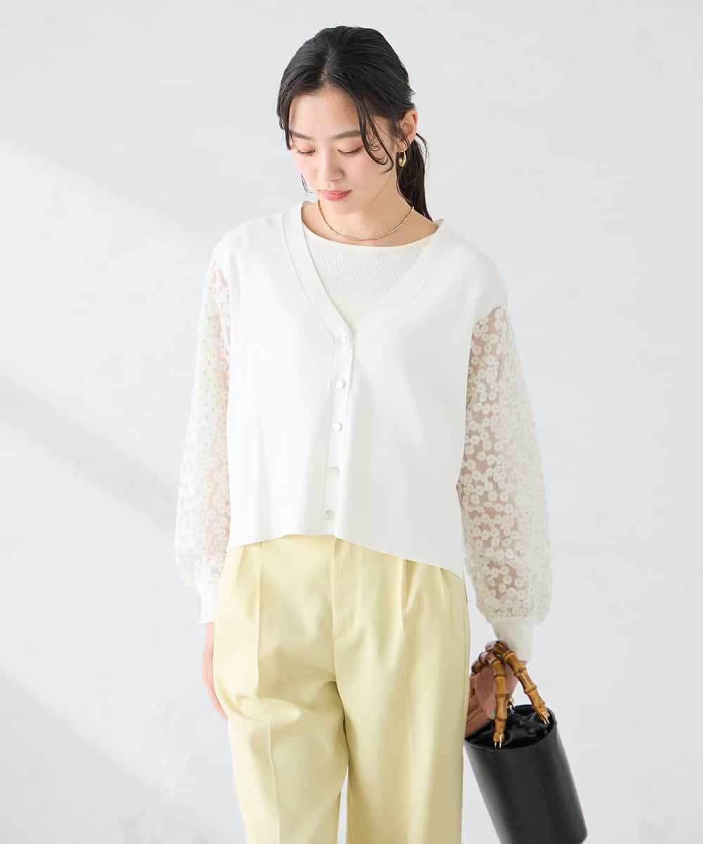 K2CFD09059 a.v.v(アー・ヴェ・ヴェ) チュールレース袖ニットカーディガン アイボリー