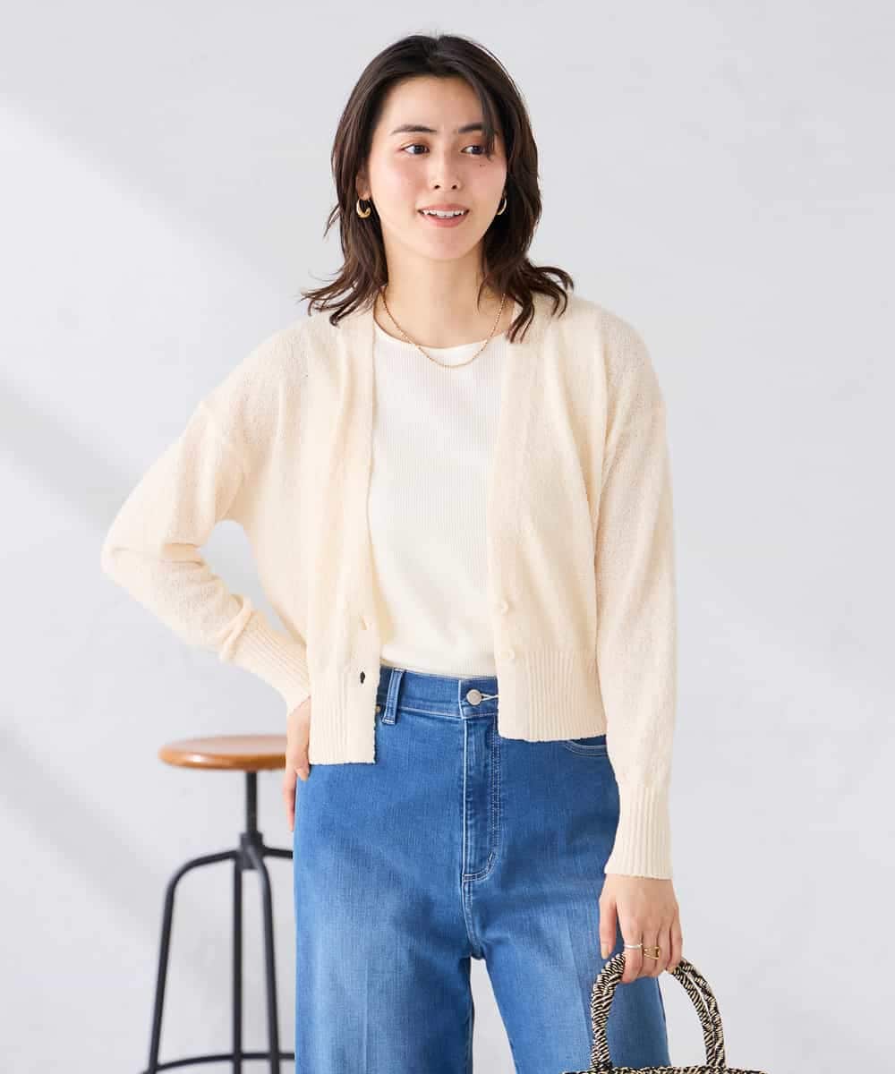 K2CGD15049 a.v.v(アー・ヴェ・ヴェ) 深めVネックカーディガン アイボリー