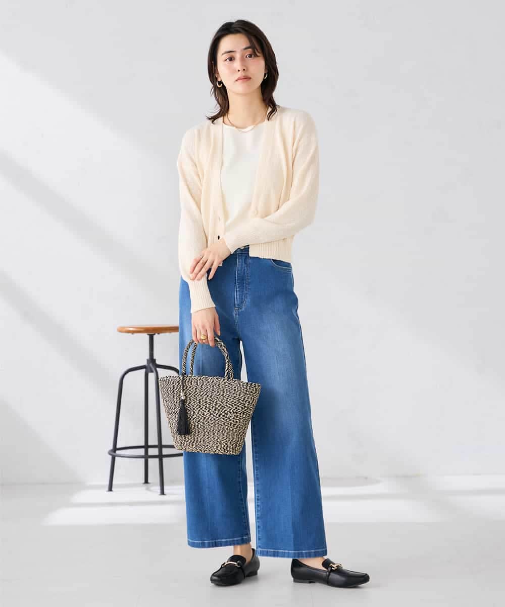 K2CGD15049 a.v.v(アー・ヴェ・ヴェ) 深めVネックカーディガン アイボリー