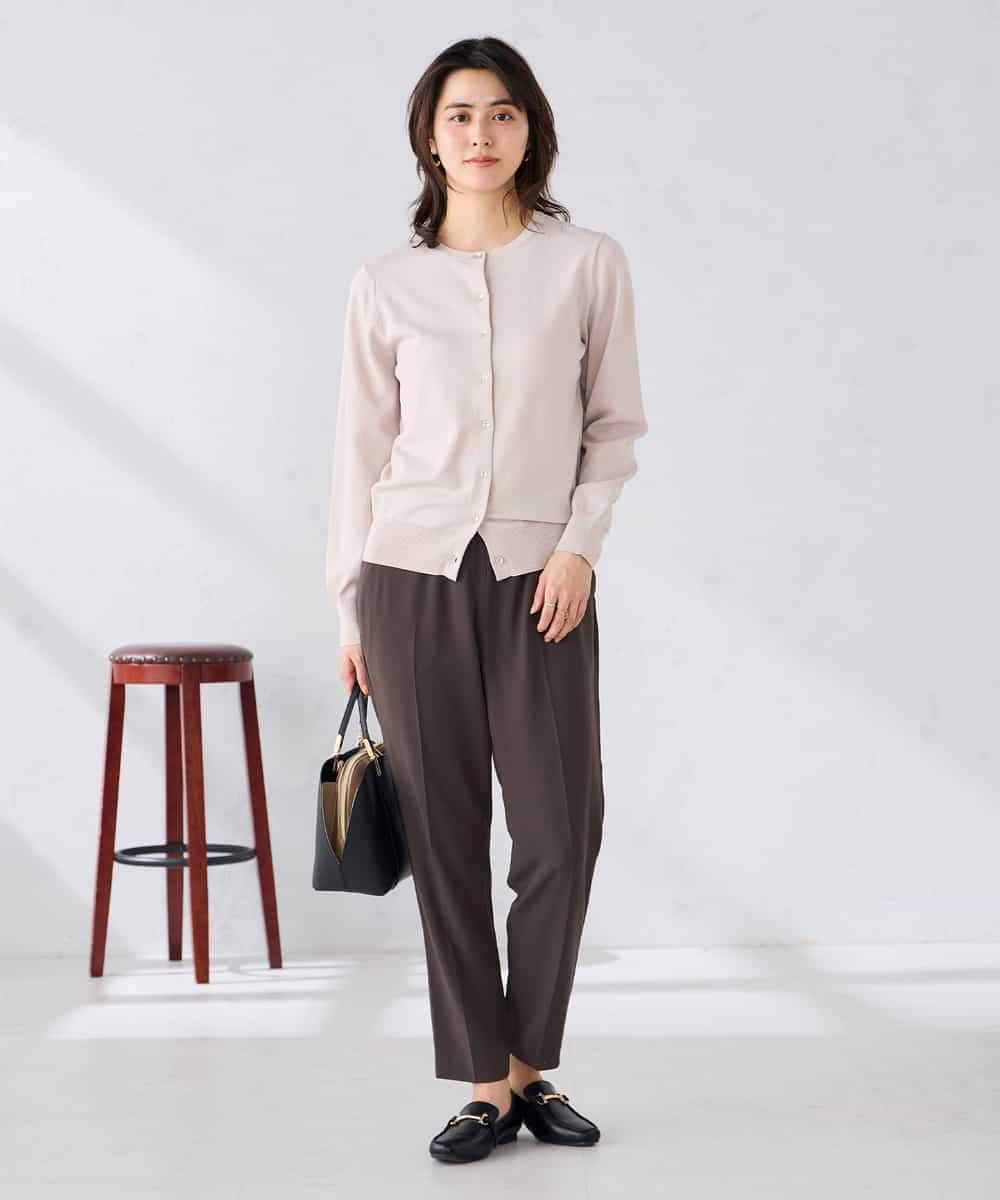 K2CGD20049 a.v.v(アー・ヴェ・ヴェ) クルーネックサマーカーディガン【洗える/接触冷感/UVカット】 グレージュ