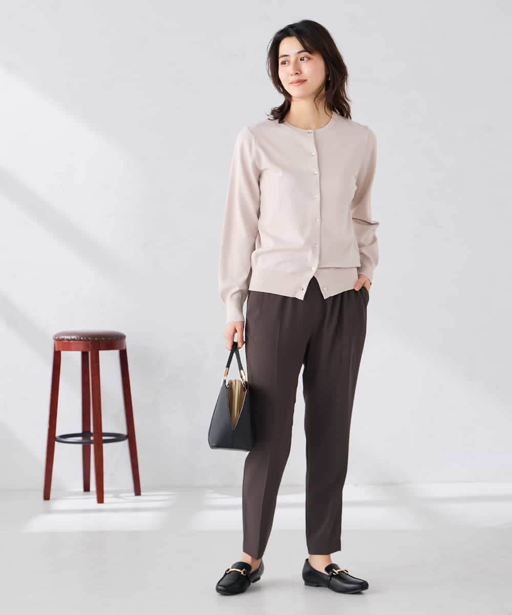 K2CGD20049 a.v.v(アー・ヴェ・ヴェ) クルーネックサマーカーディガン【洗える/接触冷感/UVカット】 グレージュ