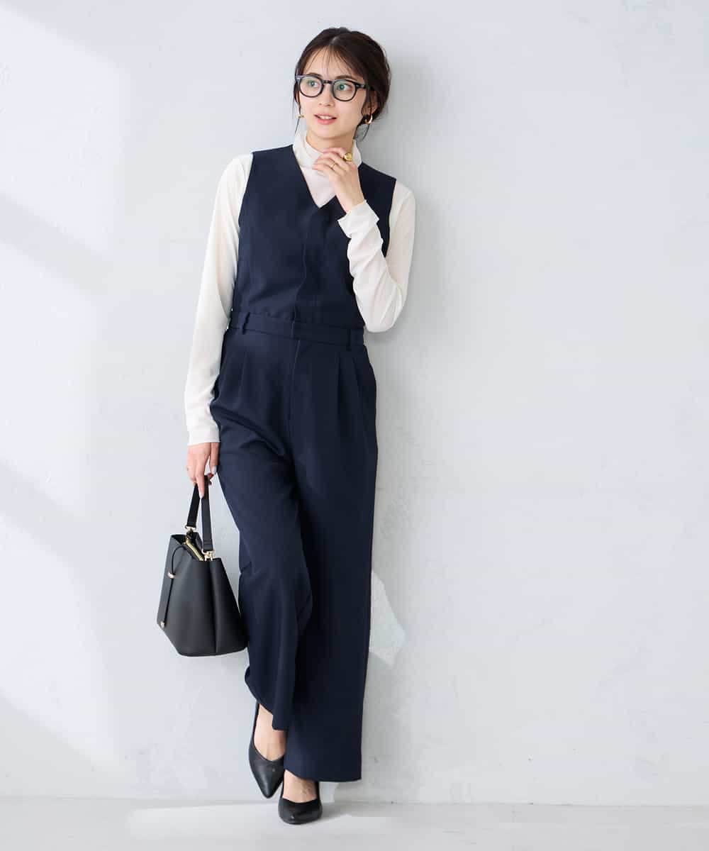 K2EFD03109 a.v.v(アー・ヴェ・ヴェ) 【洗える】Vネックコンビネゾン ネイビー