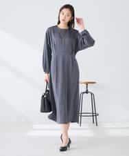 K2EFD05089 a.v.v(アー・ヴェ・ヴェ) サテンドルマンスリーブワンピース ベージュ