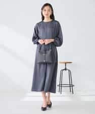 K2EFD05089 a.v.v(アー・ヴェ・ヴェ) サテンドルマンスリーブワンピース ベージュ