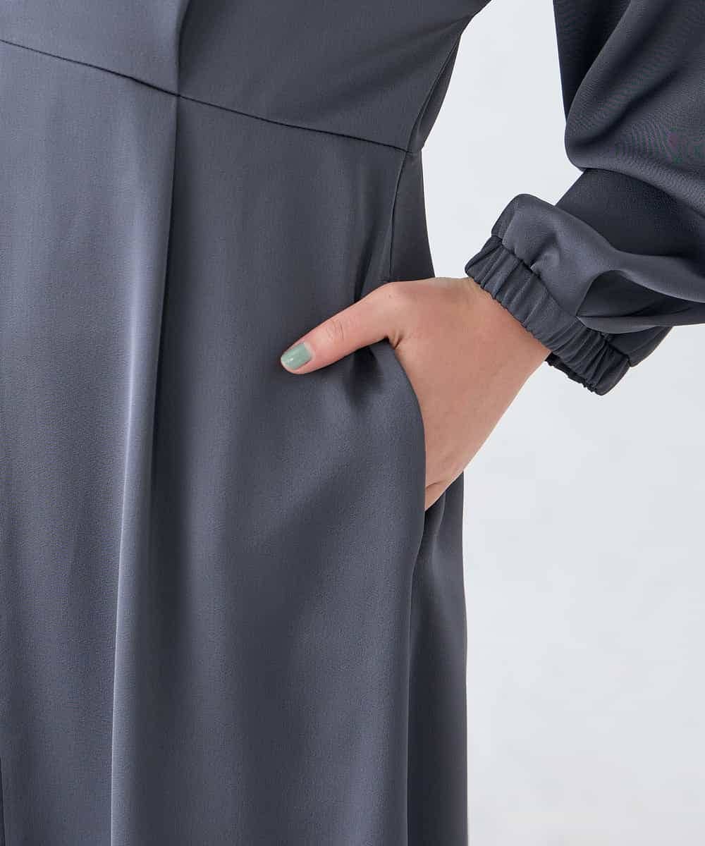 K2EFD05089 a.v.v(アー・ヴェ・ヴェ) サテンドルマンスリーブワンピース ベージュ