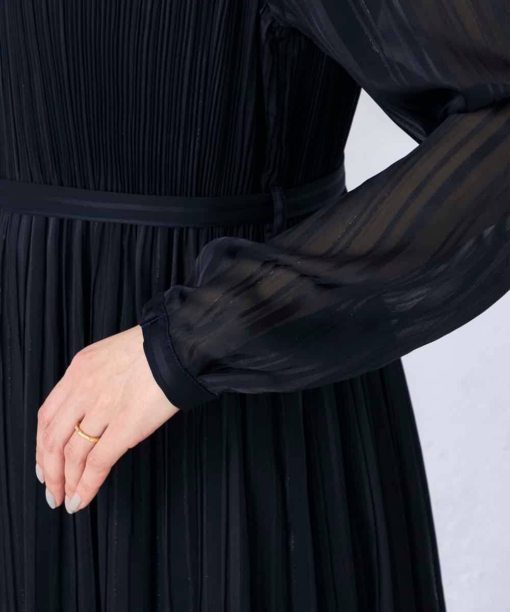 K2EFD12109 a.v.v(アー・ヴェ・ヴェ) ランダムプリーツワンピース ネイビー