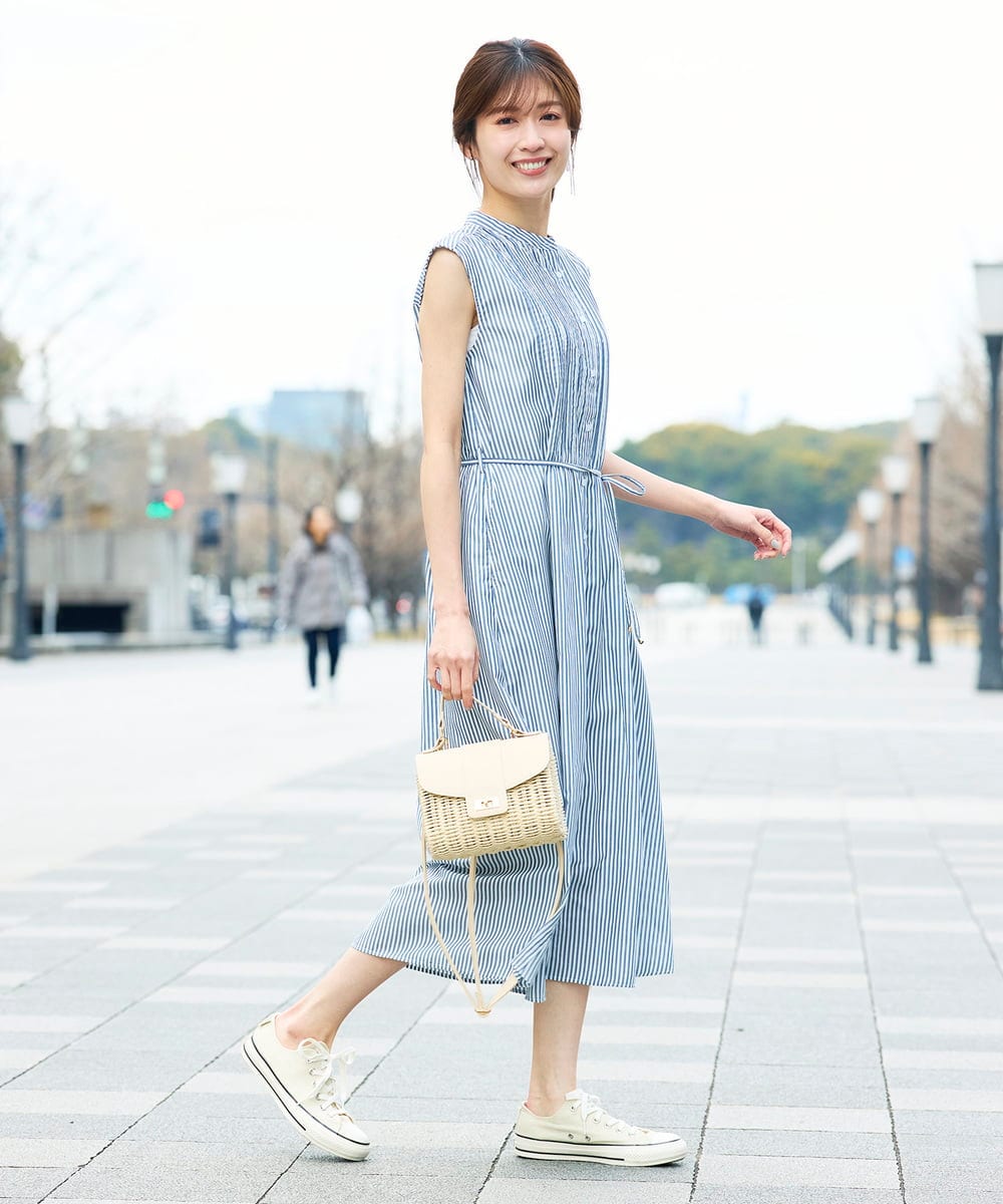 K2EGD13089 a.v.v(アー・ヴェ・ヴェ) フレアシャツワンピース ネイビーストライプ柄