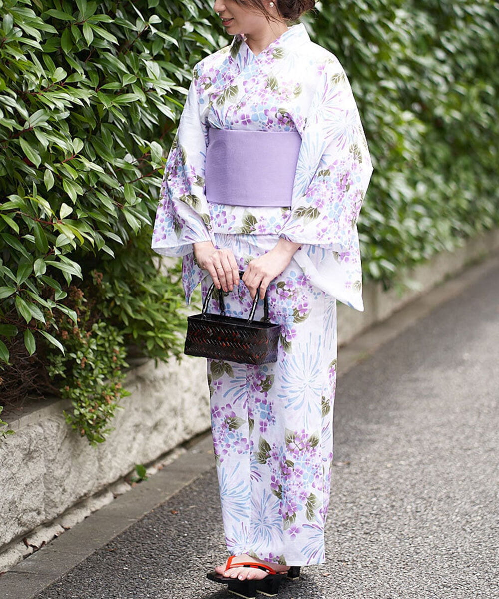 流行のアイテム 紫陽花 浴衣