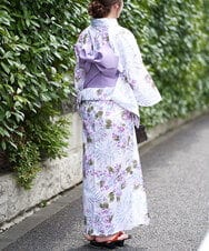 K2EGJ91099 a.v.v(アー・ヴェ・ヴェ) 【簡単】ゆかた・帯2点セット 紫陽花と花火柄浴衣 ホワイト