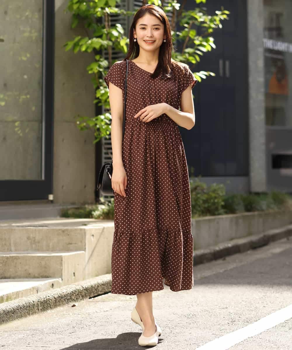 K2EGP13089 a.v.v(アー・ヴェ・ヴェ) ドット柄大人のティアードワンピース ブラック