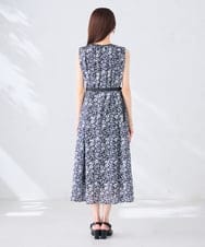 K2EID15089 a.v.v(アー・ヴェ・ヴェ) 【洗える】フラワープリントギャザーノースリーブワンピース ネイビー