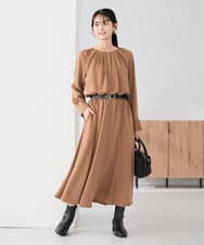 K2EKA08099 a.v.v(アー・ヴェ・ヴェ) 【洗える】セットアップ見えサテンワンピース キャメル