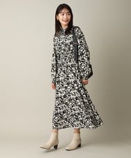 K2EKS09089 a.v.v(アー・ヴェ・ヴェ) シャーリングワンピース ネイビー