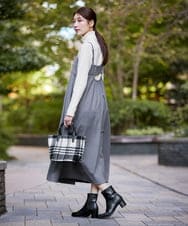 K2FAD01029 a.v.v(アー・ヴェ・ヴェ) リブタートルネックニットプルオーバー レッド