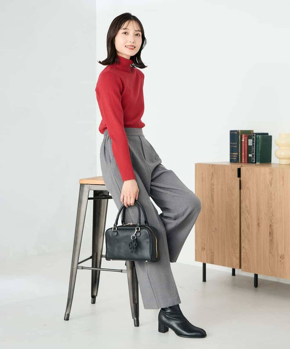 K2FAD01029 a.v.v(アー・ヴェ・ヴェ) リブタートルニット レッド