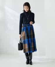 K2FAD01029 a.v.v(アー・ヴェ・ヴェ) リブタートルニット レッド