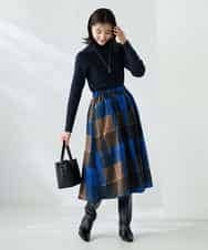 K2FAD01029 a.v.v(アー・ヴェ・ヴェ) リブタートルニット レッド