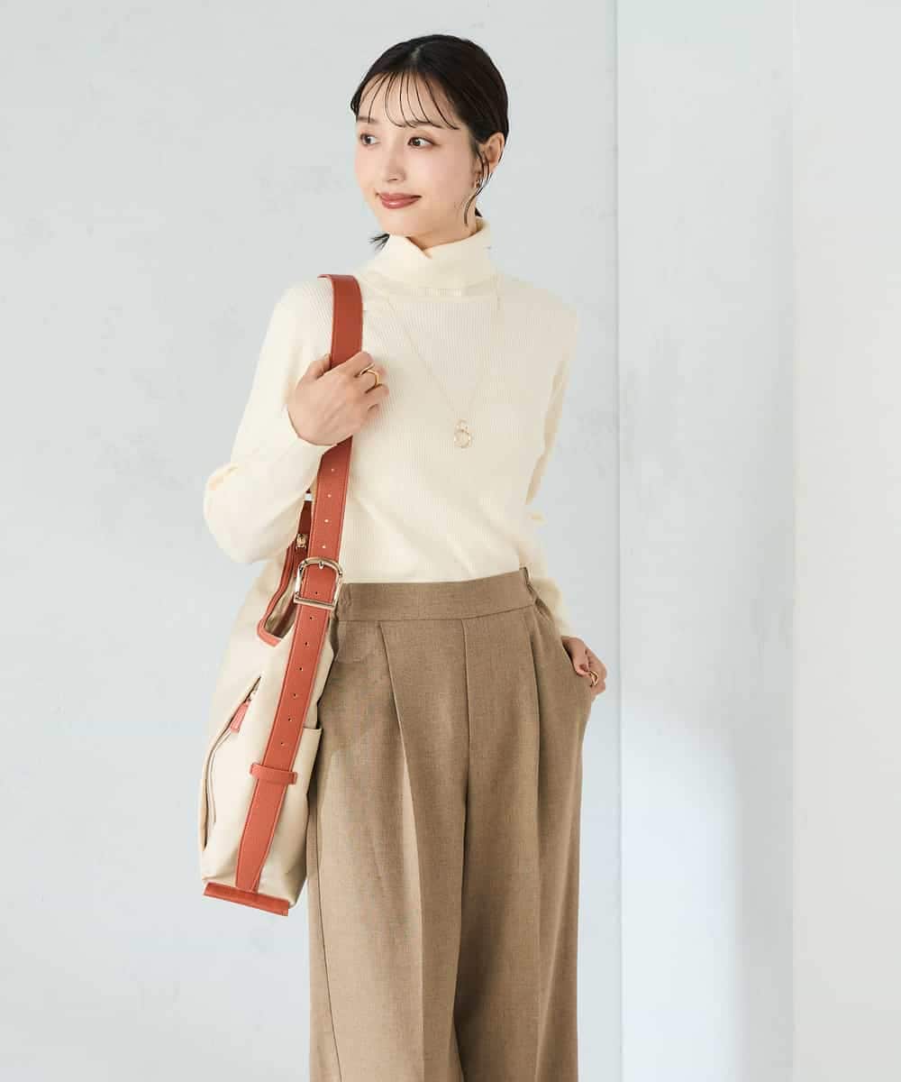 K2FAD01029 a.v.v(アー・ヴェ・ヴェ) リブタートルニット レッド