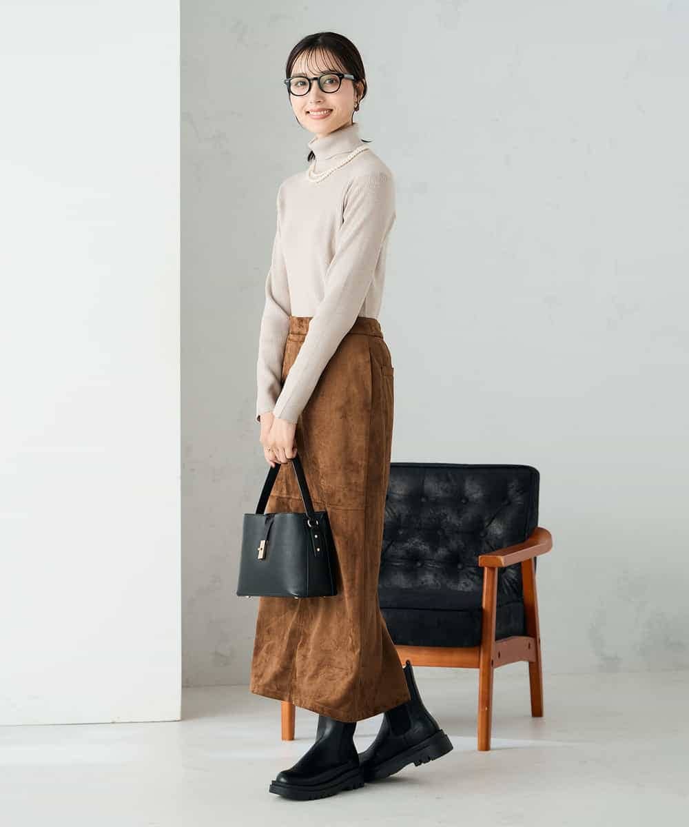 K2FAD01029 a.v.v(アー・ヴェ・ヴェ) リブタートルニット レッド