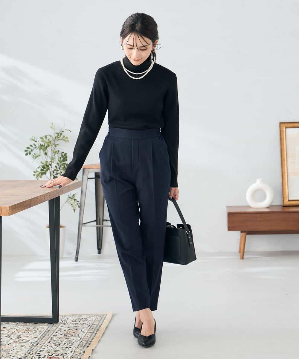 K2FAD01029 a.v.v(アー・ヴェ・ヴェ) リブタートルニット レッド