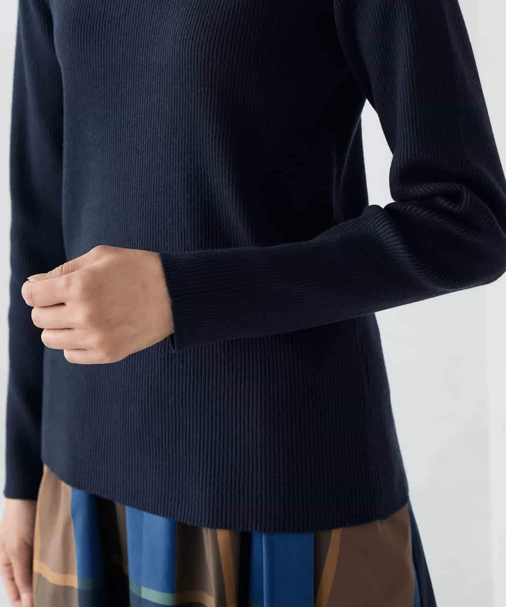 K2FAD01029 a.v.v(アー・ヴェ・ヴェ) リブタートルニット レッド