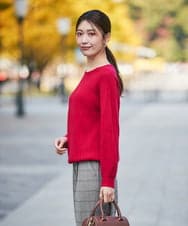 K2FAD10044 a.v.v(アー・ヴェ・ヴェ) 【洗える】求心風クルーネックニット【新色追加】 レッド