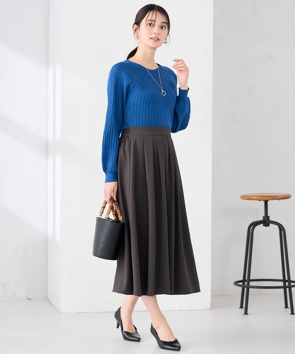 K2FAD10044 a.v.v(アー・ヴェ・ヴェ) 【洗える】求心風クルーネックニット【新色追加】 レッド