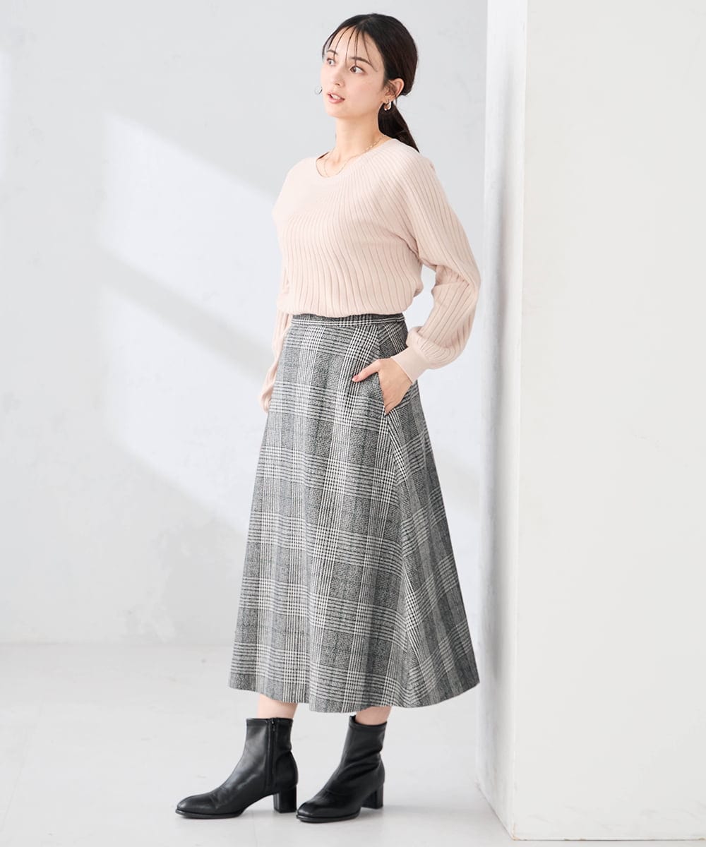 K2FAD10044 a.v.v(アー・ヴェ・ヴェ) 【洗える】求心風クルーネックニット【新色追加】 レッド