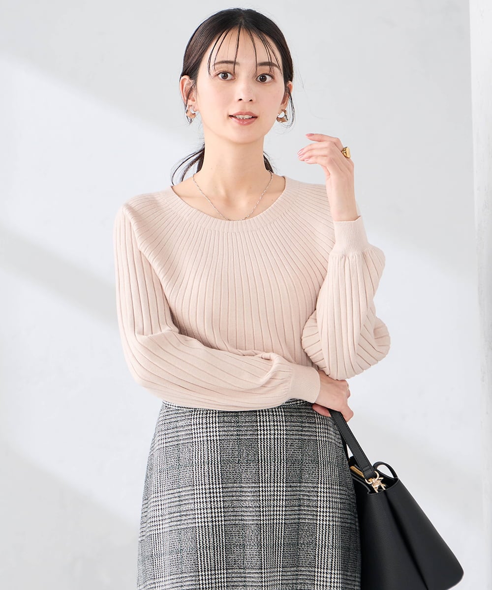 K2FAD10044 a.v.v(アー・ヴェ・ヴェ) 【洗える】求心風クルーネックニット【新色追加】 レッド