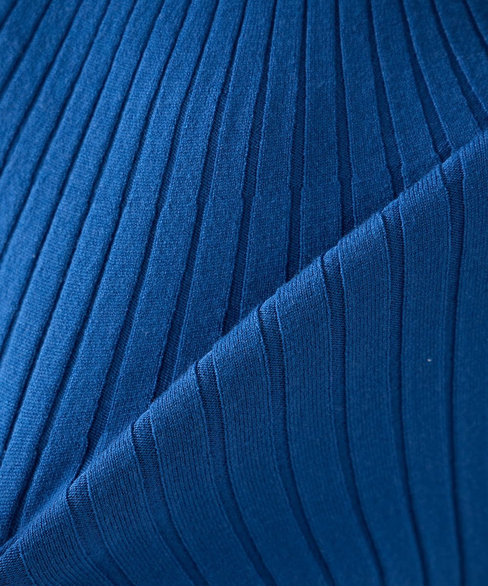 K2FAD10044 a.v.v(アー・ヴェ・ヴェ) 【洗える】求心風クルーネックニット【新色追加】 レッド