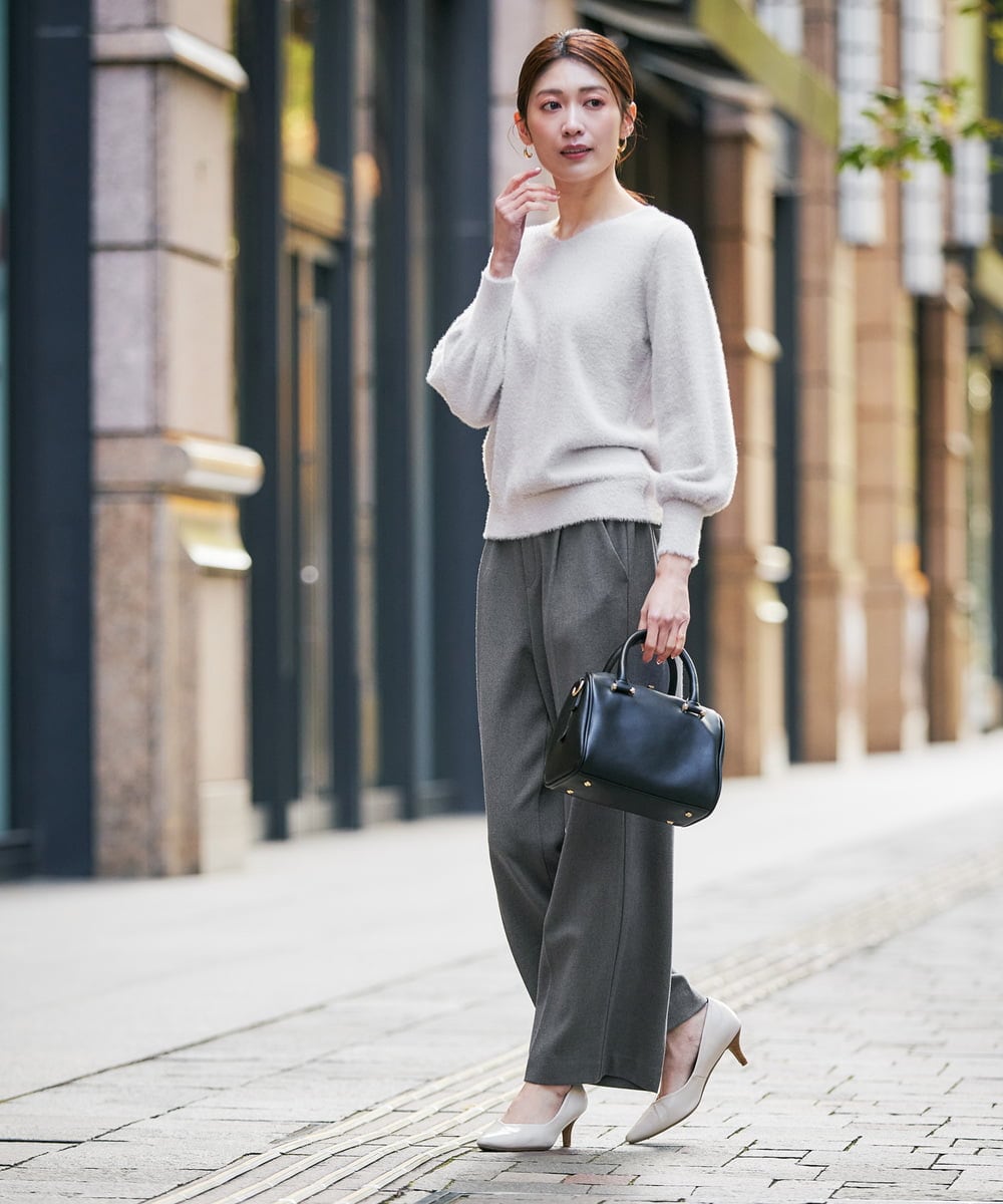 K2FAD43054 a.v.v(アー・ヴェ・ヴェ) ヘアリーラメVネックニット ライトブルー