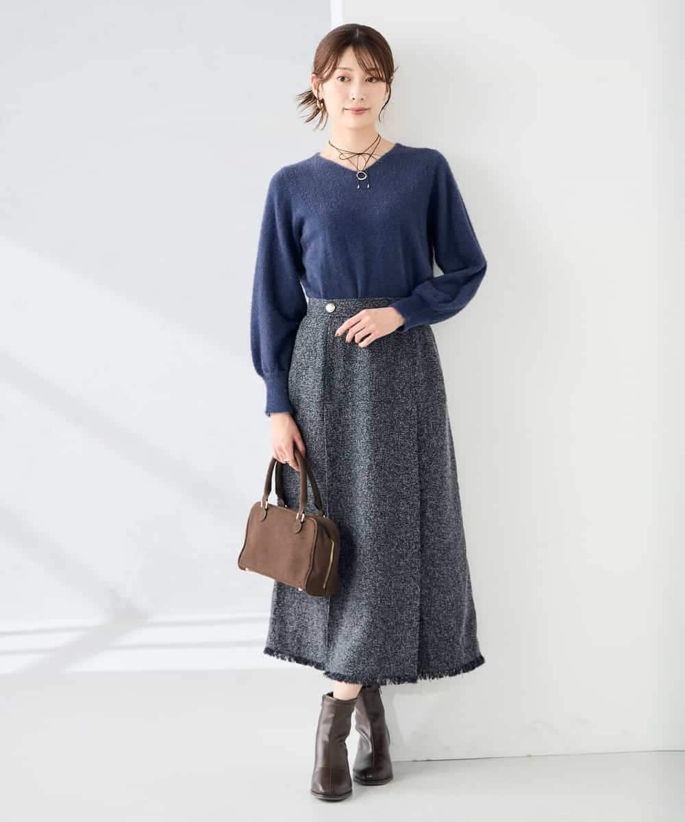 K2FAD43054 a.v.v(アー・ヴェ・ヴェ) ヘアリーラメVネックニット ライトブルー