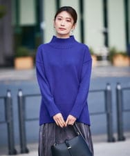 K2FAD46044 a.v.v(アー・ヴェ・ヴェ) 【洗える/静電気が起きにくい】バックスリットニット レッド