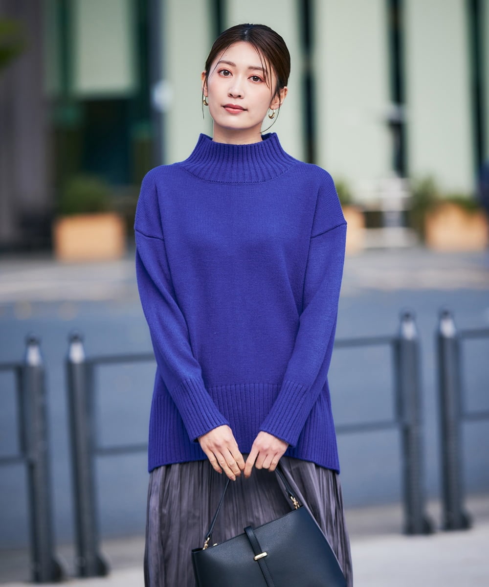 K2FAD46044 a.v.v(アー・ヴェ・ヴェ) 【洗える/静電気が起きにくい】バックスリットニット レッド