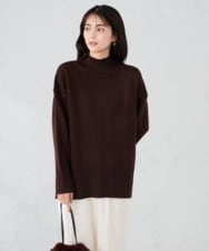 K2FAD46044 a.v.v(アー・ヴェ・ヴェ) 【洗える/静電気が起きにくい】バックスリットニット レッド