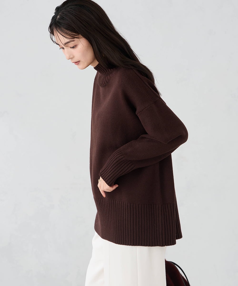 K2FAD46044 a.v.v(アー・ヴェ・ヴェ) 【洗える/静電気が起きにくい】バックスリットニット レッド