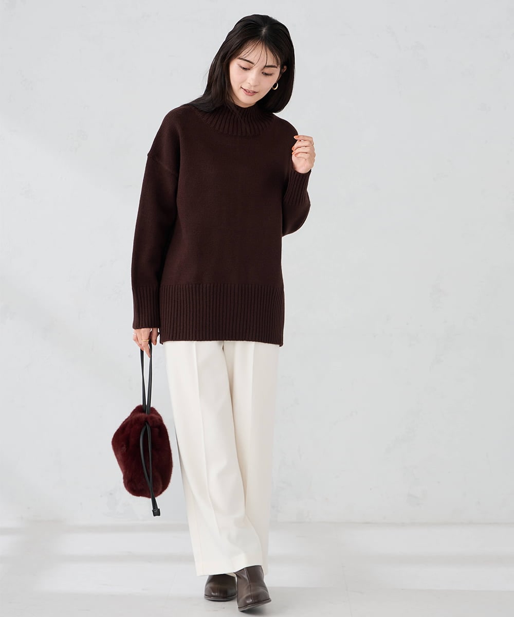 K2FAD46044 a.v.v(アー・ヴェ・ヴェ) 【洗える/静電気が起きにくい】バックスリットニット レッド