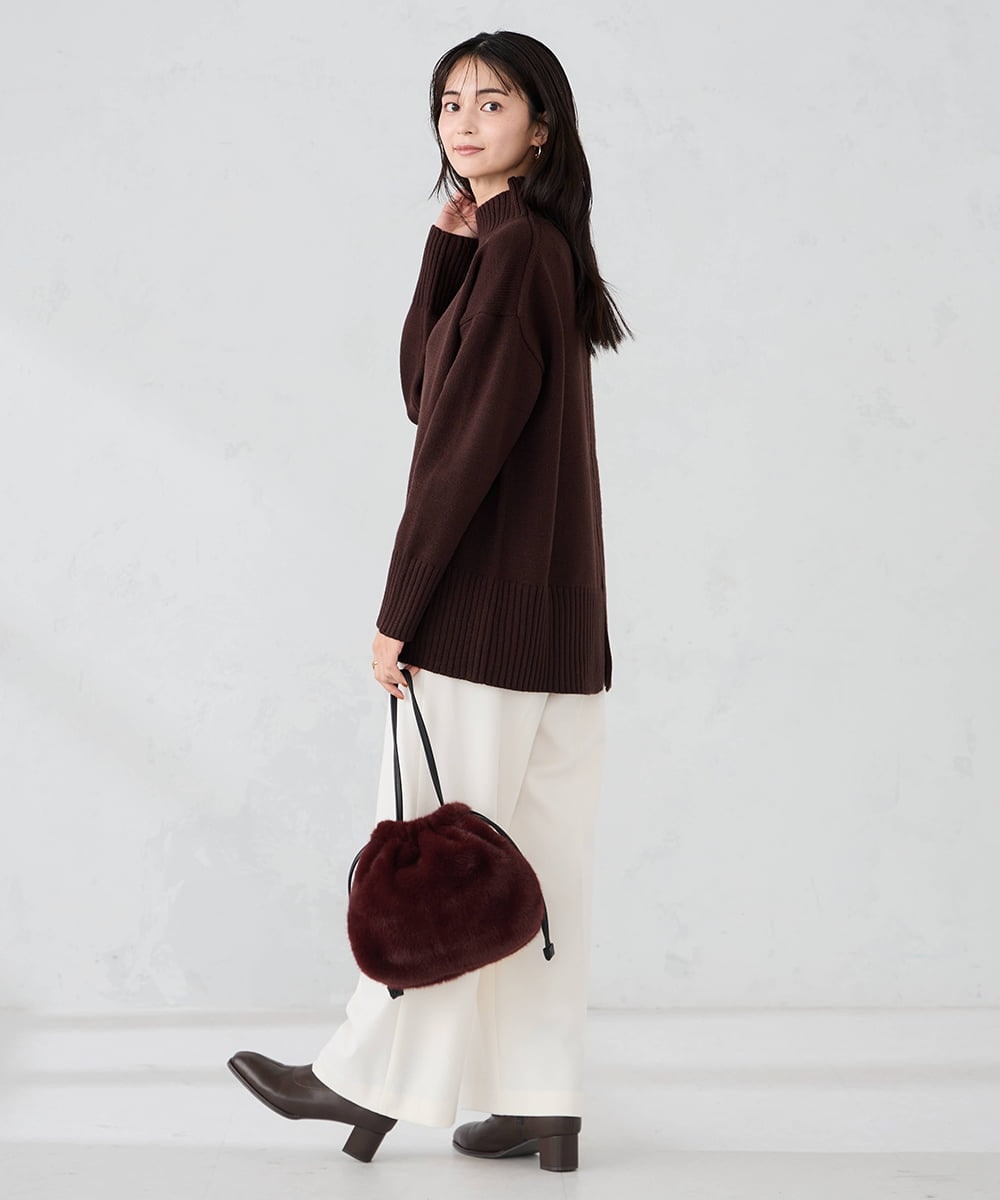 K2FAD46044 a.v.v(アー・ヴェ・ヴェ) 【洗える/静電気が起きにくい】バックスリットニット レッド