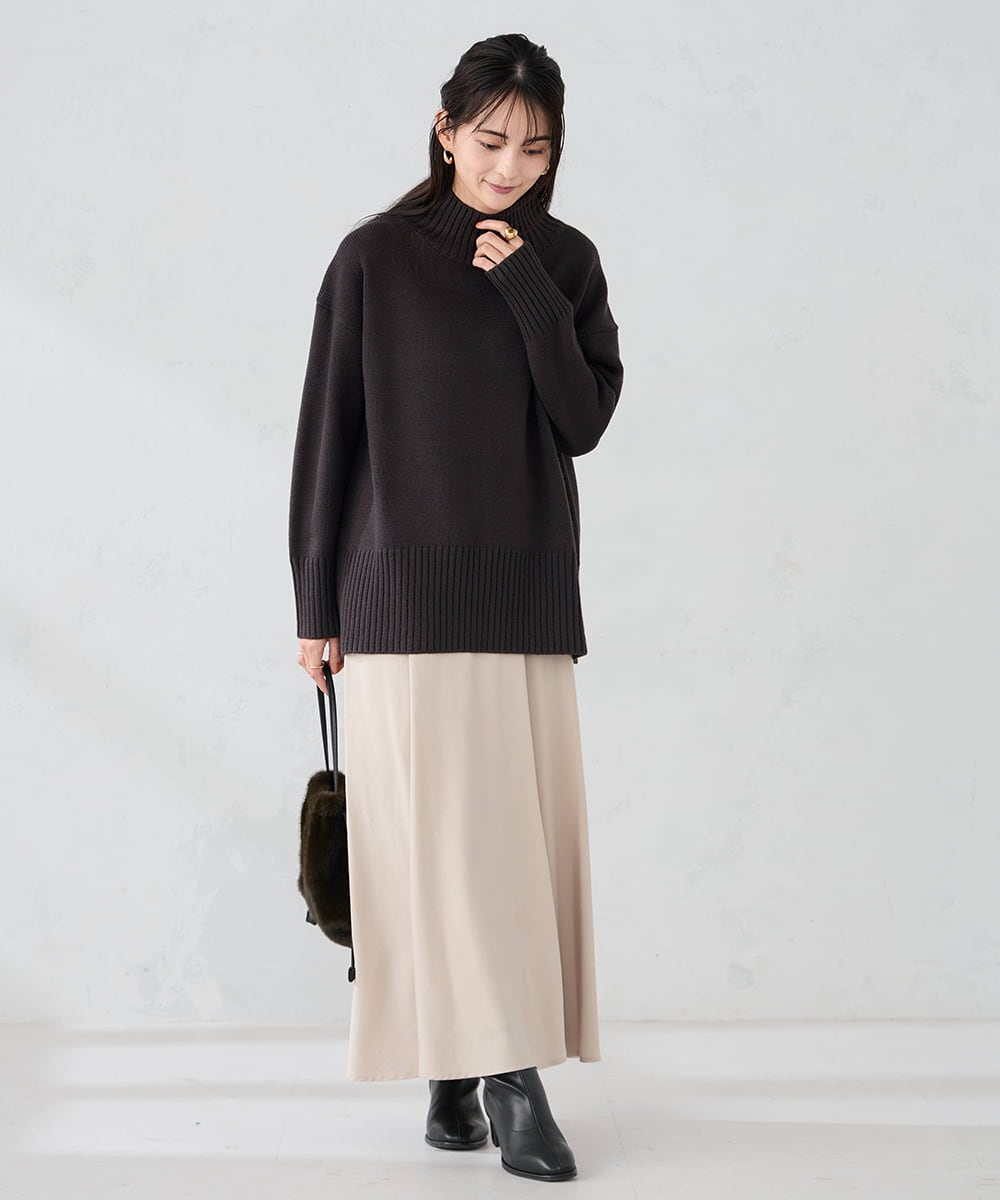 K2FAD46044 a.v.v(アー・ヴェ・ヴェ) 【洗える/静電気が起きにくい】バックスリットニット レッド