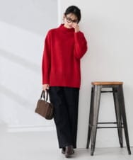 K2FAD46044 a.v.v(アー・ヴェ・ヴェ) 【洗える/静電気が起きにくい】バックスリットニット レッド