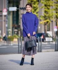 K2FAD46044 a.v.v(アー・ヴェ・ヴェ) 【洗える/静電気が起きにくい】バックスリットニット レッド