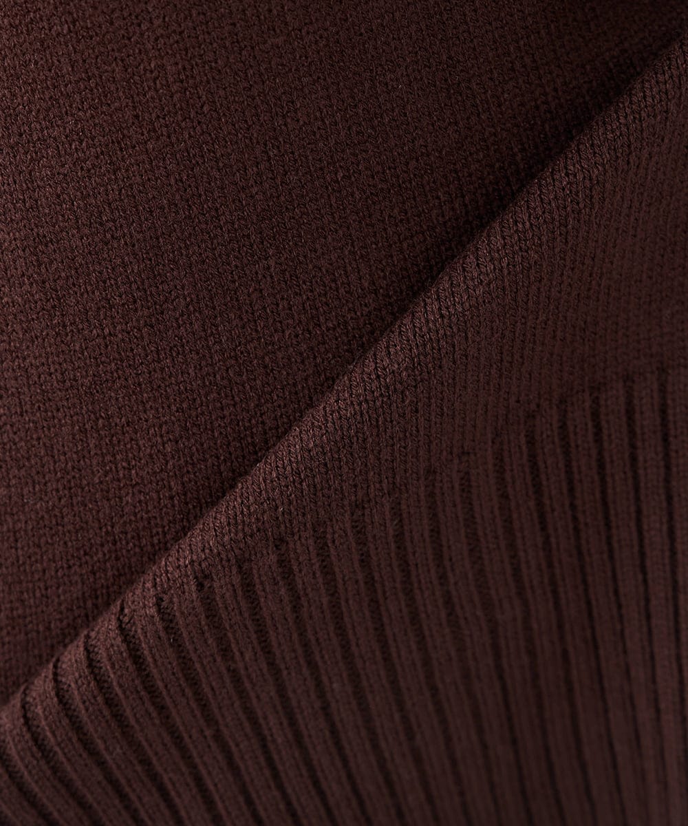 K2FAD46044 a.v.v(アー・ヴェ・ヴェ) 【洗える/静電気が起きにくい】バックスリットニット レッド