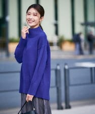 K2FAD46044 a.v.v(アー・ヴェ・ヴェ) 【洗える/静電気が起きにくい】バックスリットニット ブルー