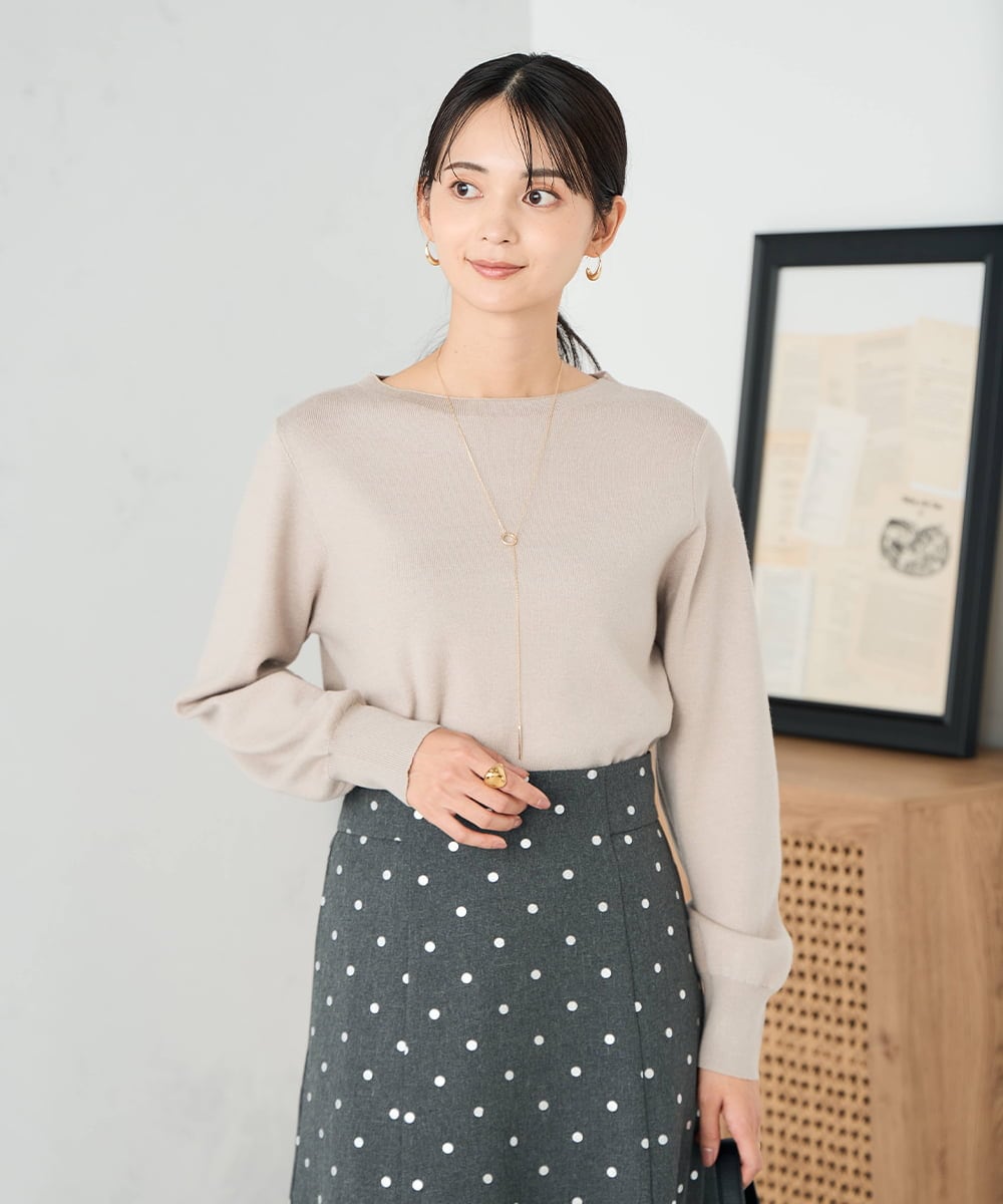 K2FAD69039 a.v.v(アー・ヴェ・ヴェ) 【洗える】ボートネック美ラクるパフスリーブニット グレージュ